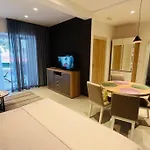Stone House With Cute Terrase Apartament Split